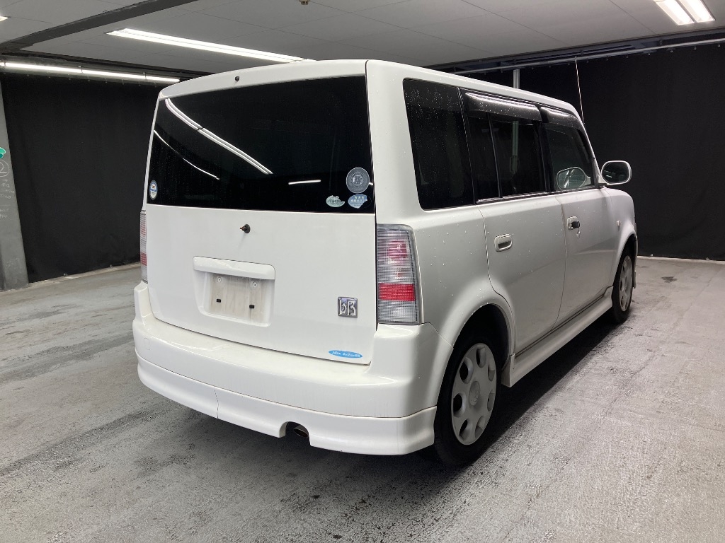 TOYOTA BB