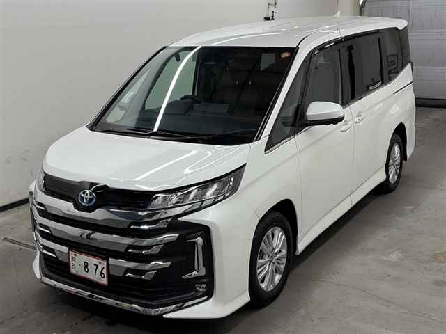 TOYOTA NOAH