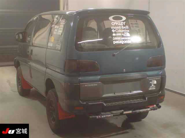 MITSUBISHI DELICA