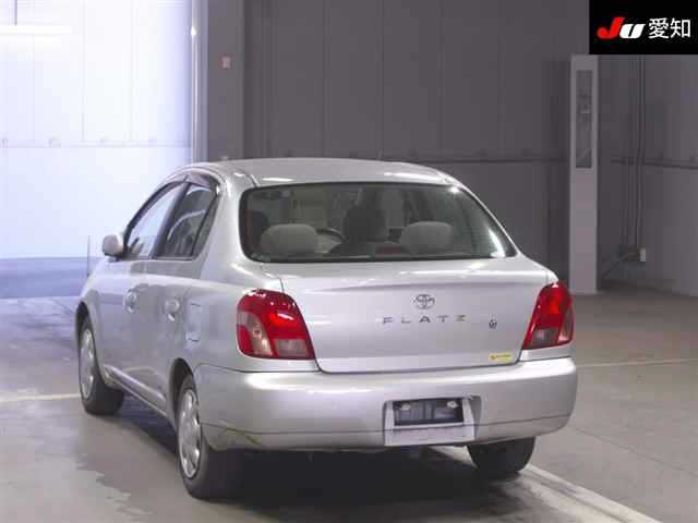 TOYOTA PLATZ