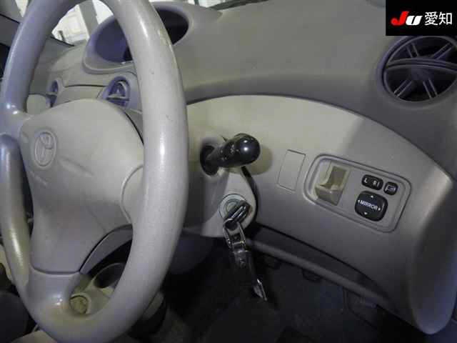 TOYOTA PLATZ