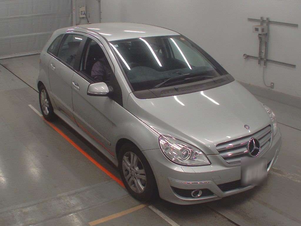 MERCEDES-BENZ B-CLASS