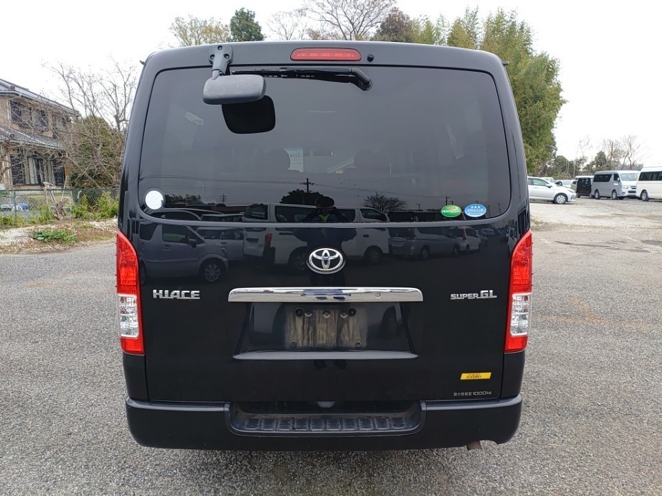 TOYOTA REGIUS ACE