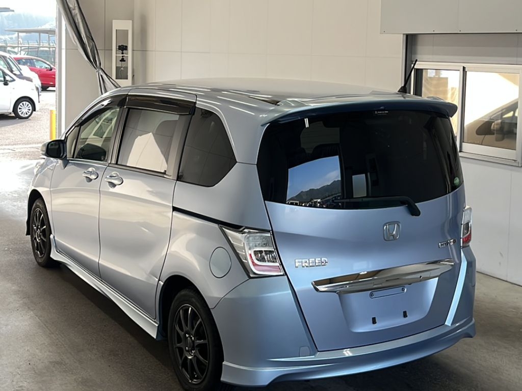 HONDA FREED