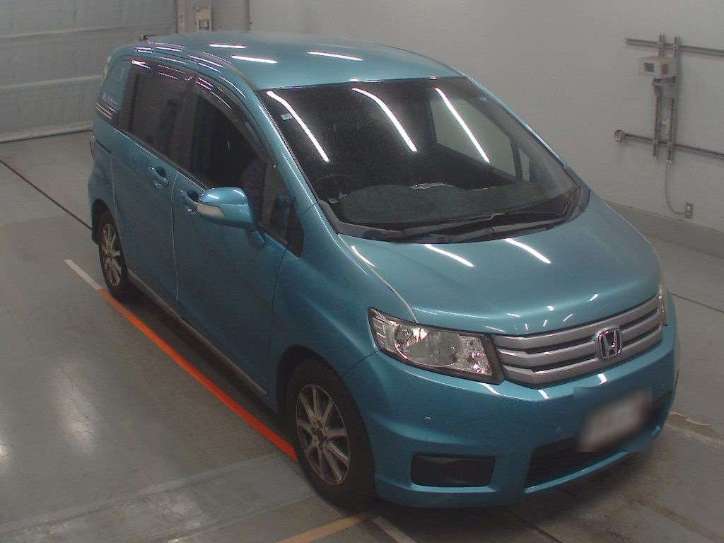 HONDA FREED SPIKE