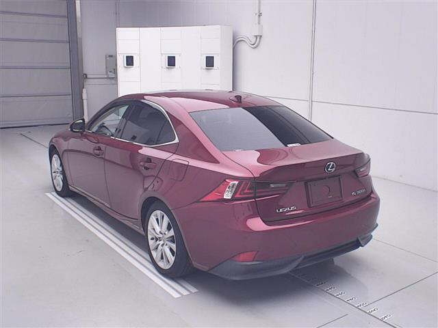 LEXUS IS300H