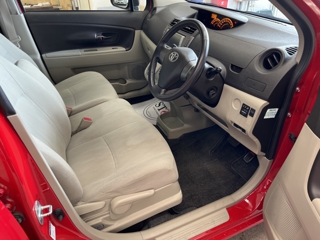 TOYOTA PASSO SETTE