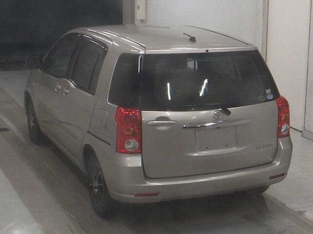 TOYOTA RAUM