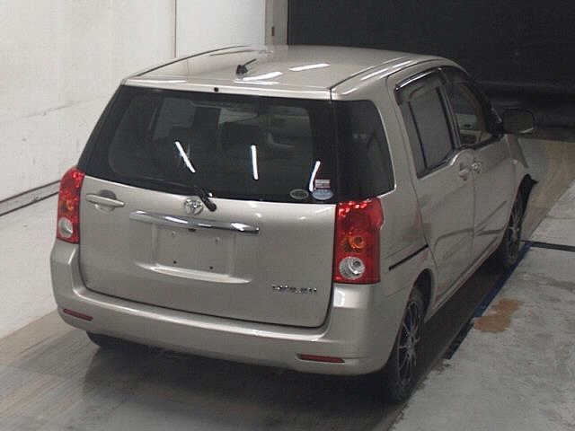 TOYOTA RAUM