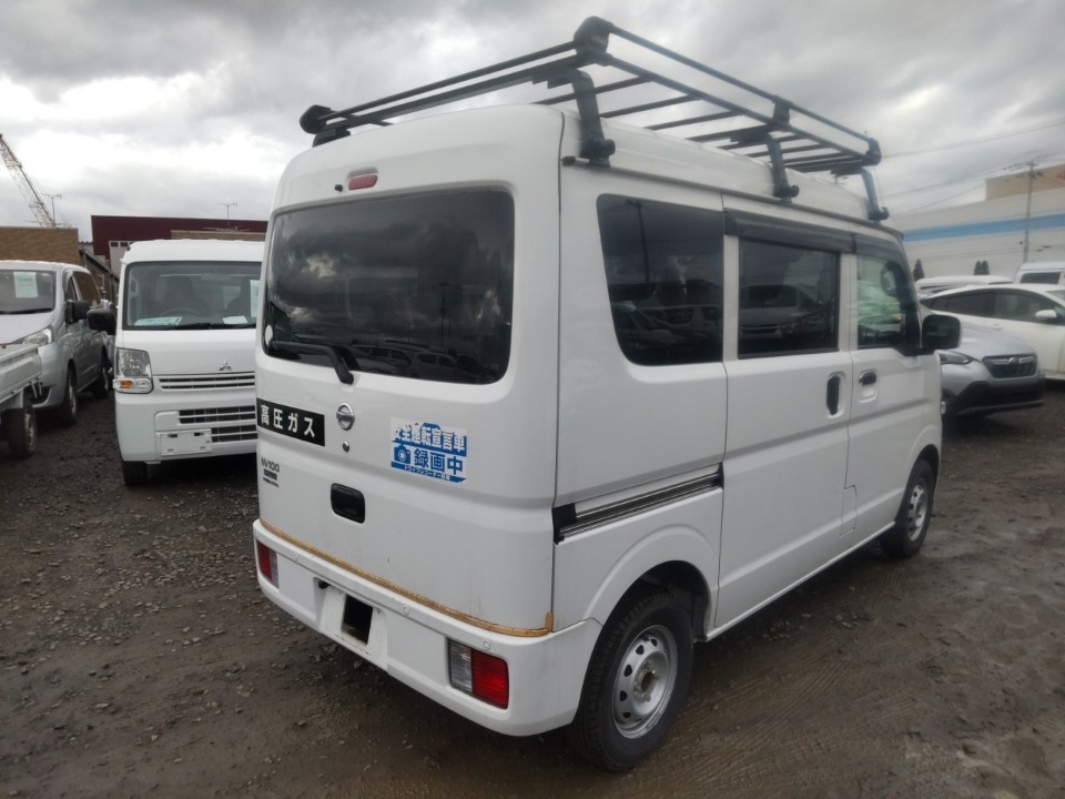 NISSAN NV100 CLIPPER