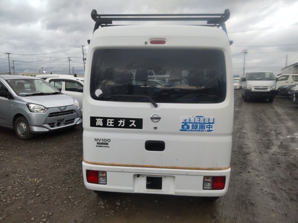 NISSAN NV100 CLIPPER