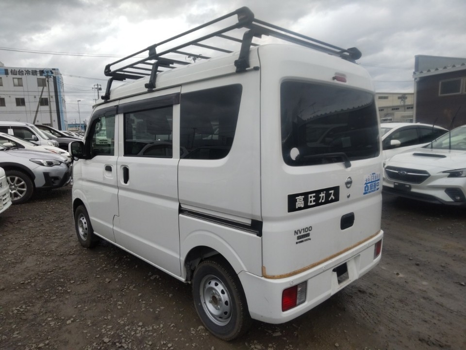 NISSAN NV100 CLIPPER