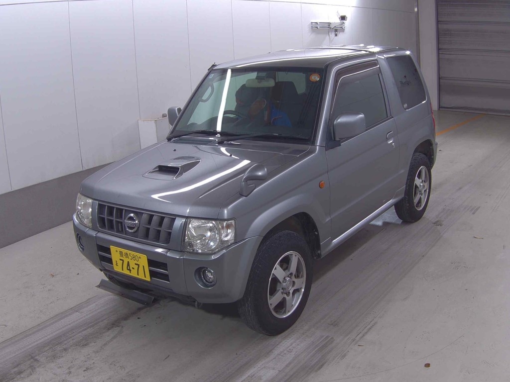 NISSAN KIX