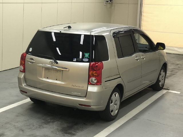 TOYOTA RAUM