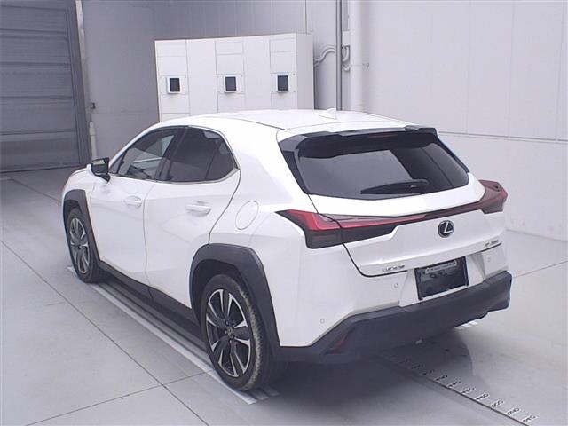 LEXUS UX200