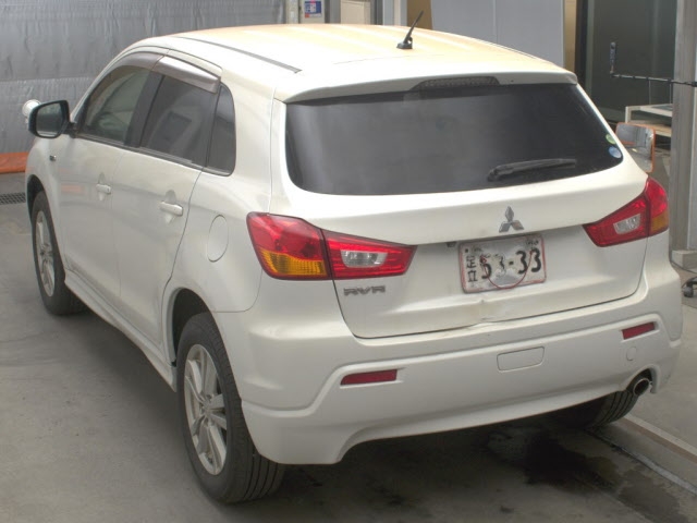 MITSUBISHI RVR