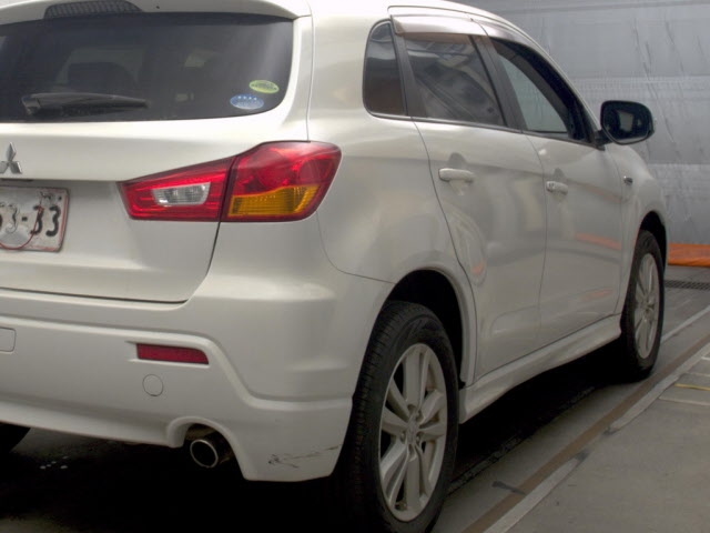MITSUBISHI RVR