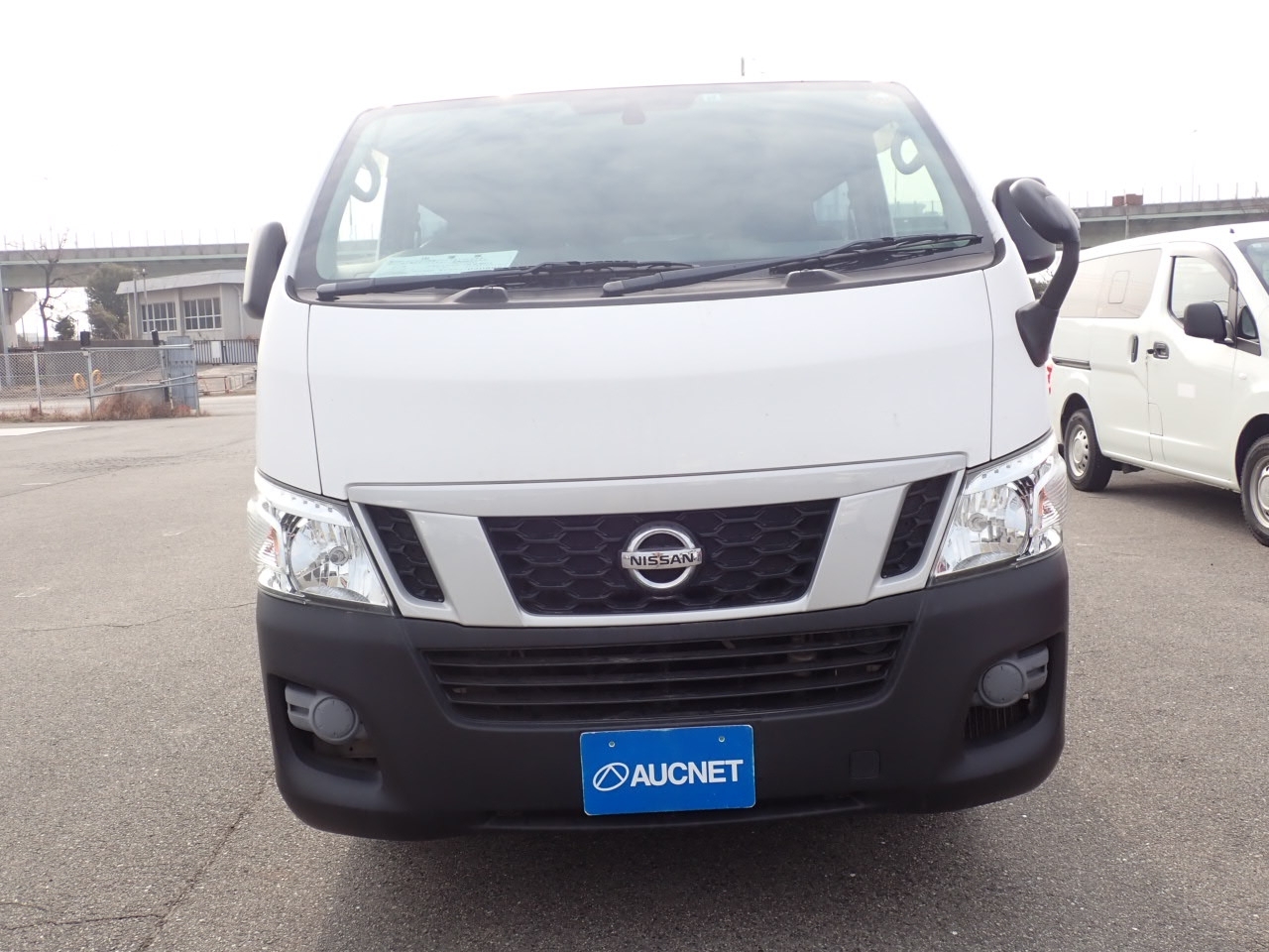 NISSAN NV350 CARAVAN
