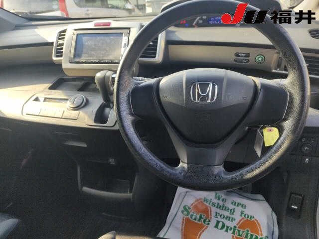 HONDA FREED SPIKE