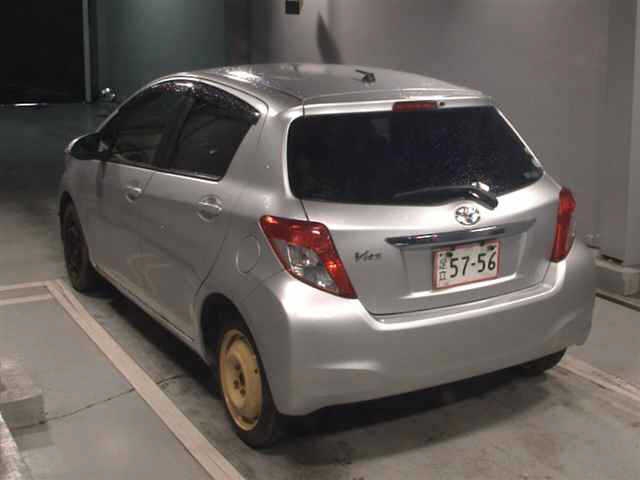 TOYOTA VITZ