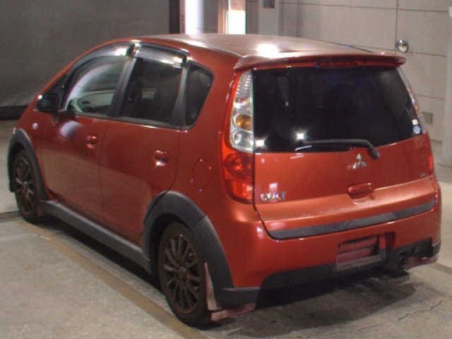 MITSUBISHI COLT