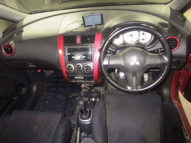 MITSUBISHI COLT