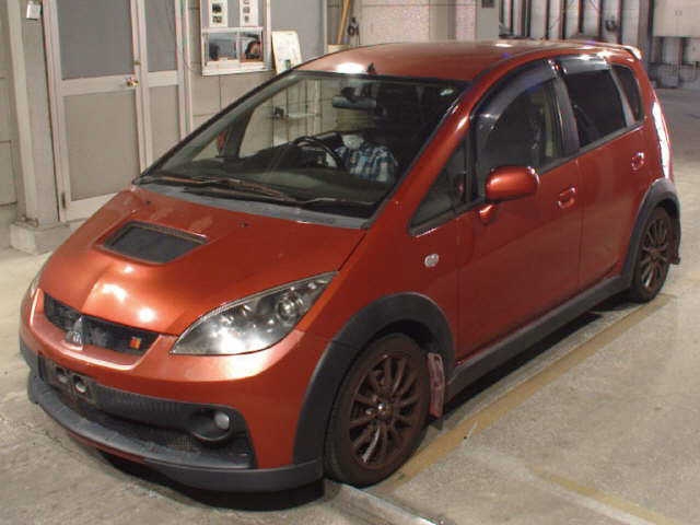 MITSUBISHI COLT