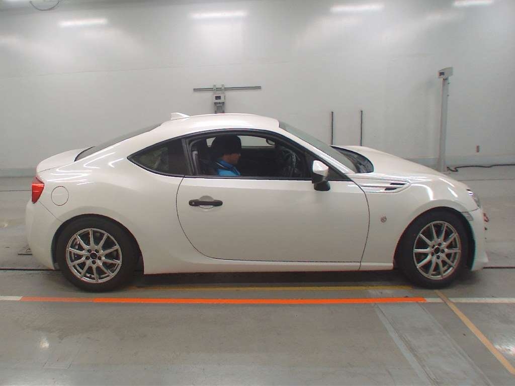 TOYOTA GT 86