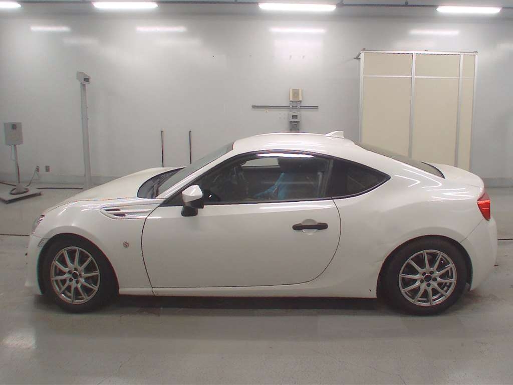 TOYOTA GT 86