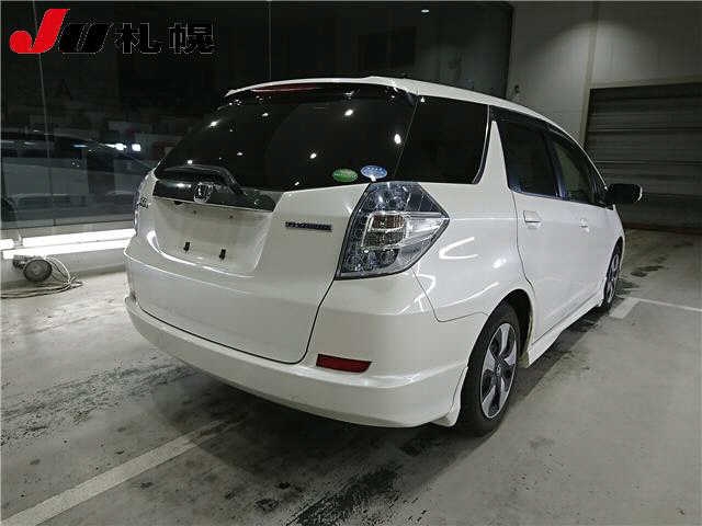 HONDA FIT SHUTTLE