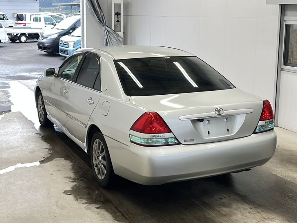 TOYOTA MARK II