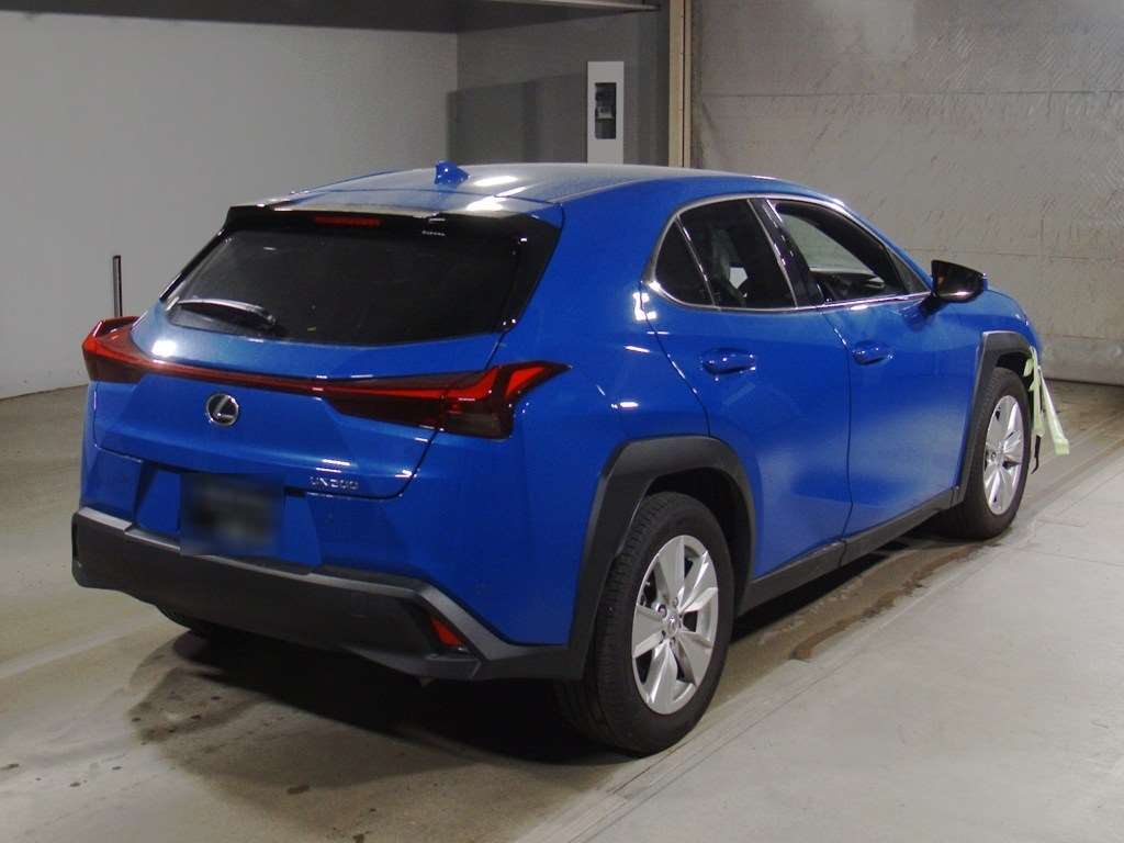 LEXUS UX200