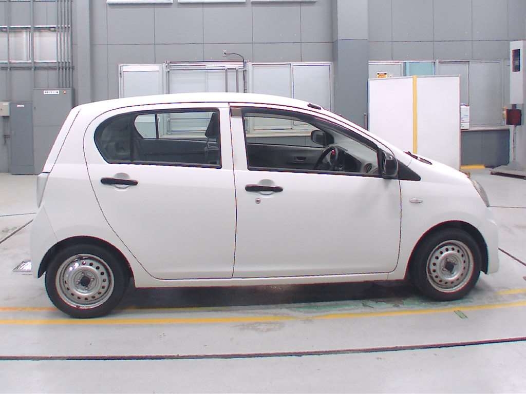 SUBARU PLEO PLUS