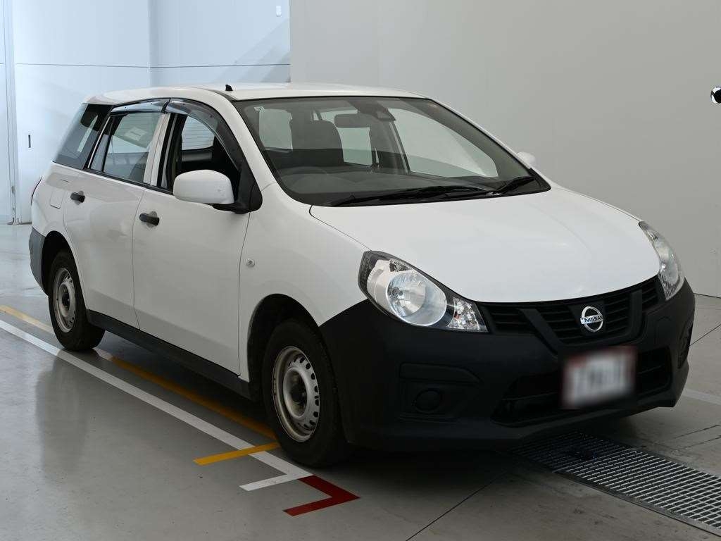 NISSAN AD