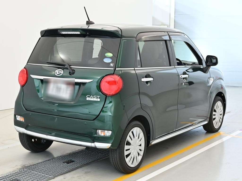 DAIHATSU CAST