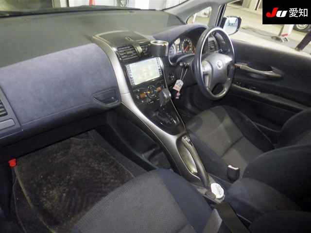 TOYOTA BLADE