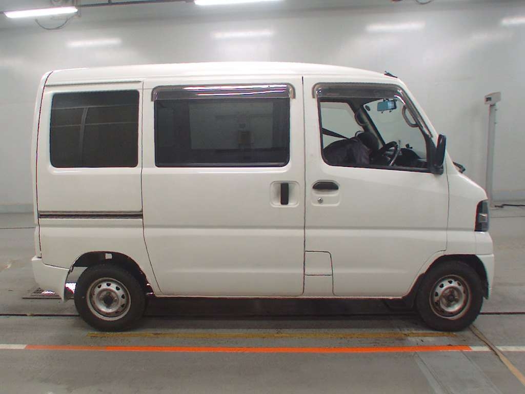 MITSUBISHI MINICAB