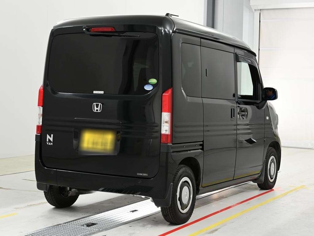 HONDA N-VAN