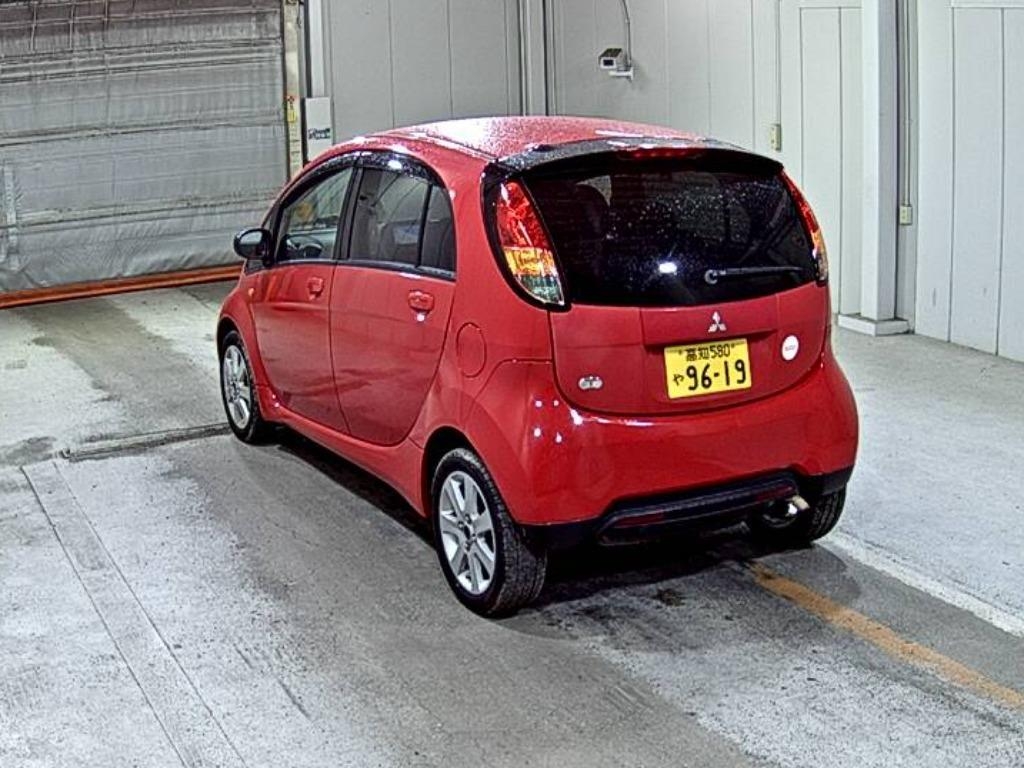 MITSUBISHI I