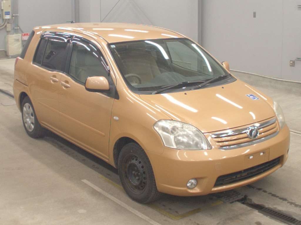 TOYOTA RAUM