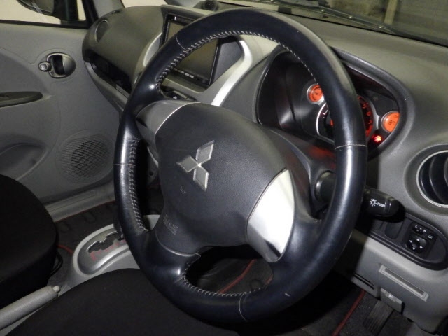 MITSUBISHI I