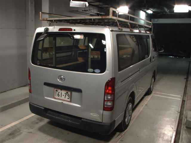 TOYOTA REGIUS ACE