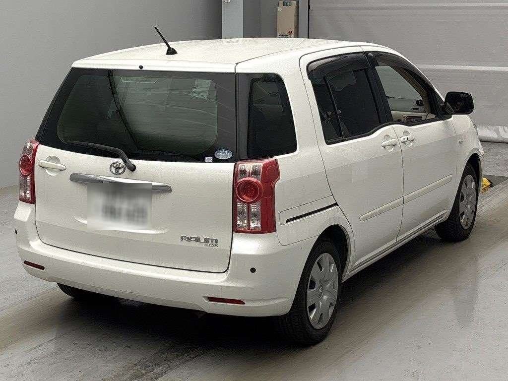 TOYOTA RAUM