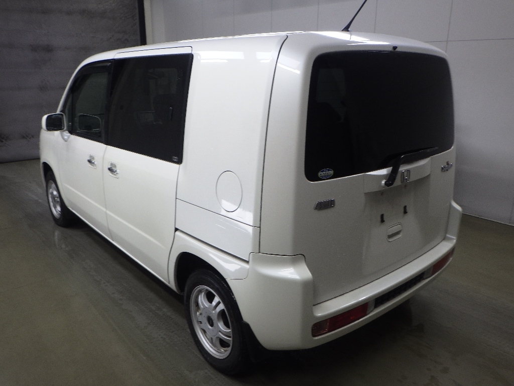HONDA MOBILIO SPIKE