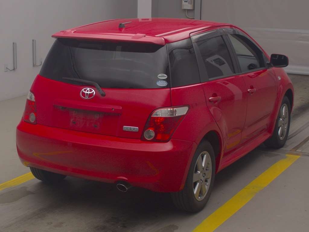 TOYOTA IST
