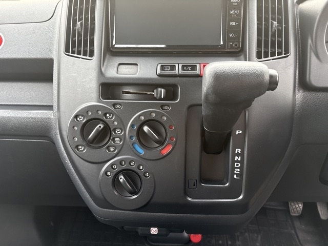 TOYOTA TOWN ACE