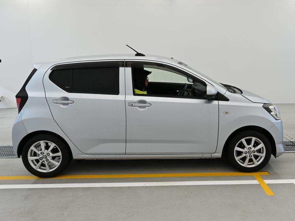 TOYOTA PIXIS EPOCH