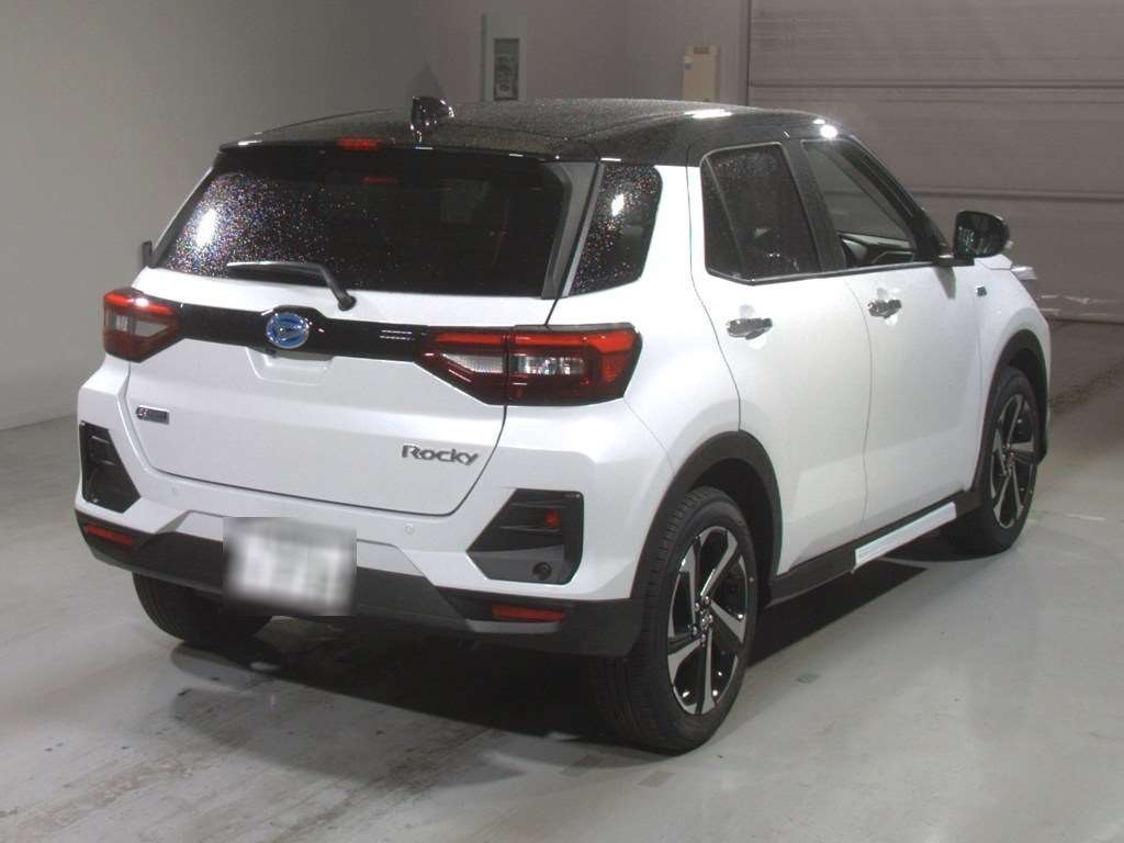 DAIHATSU ROCKY