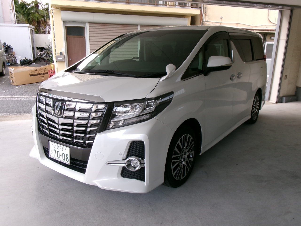 TOYOTA ALPHARD