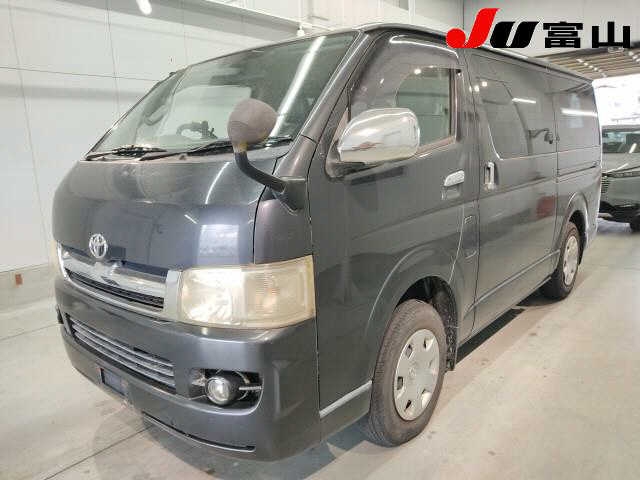 TOYOTA REGIUS ACE